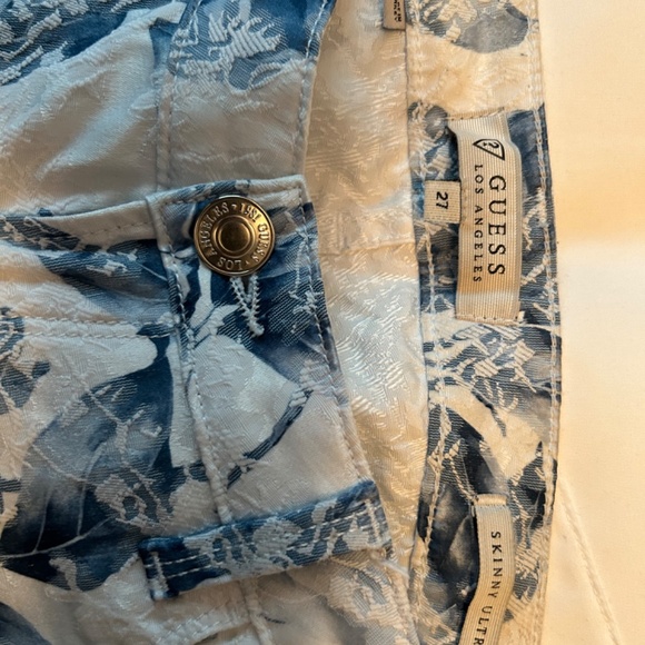 Guess brand jeans/pants - Picture 3 of 4